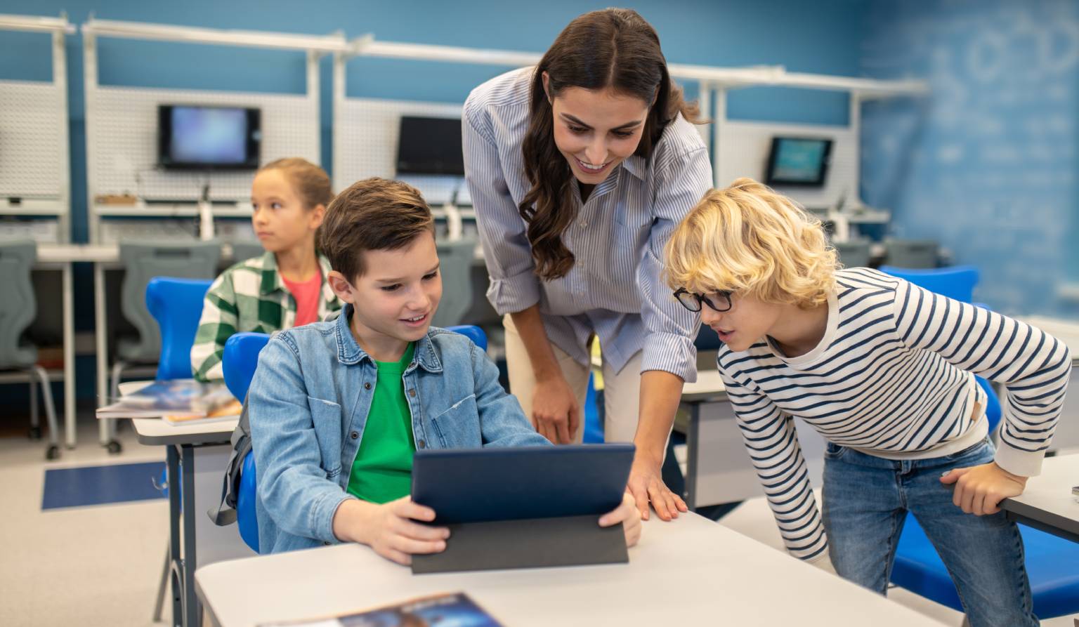 How Digital Classrooms Empower Education With Personalisation, Retention, and Engagement